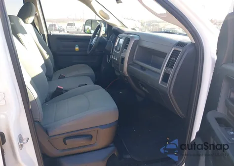 2016 Ram 1500 Tradesman z USA, uszkodzony, nr VIN 1C6RR7SM6GS236387